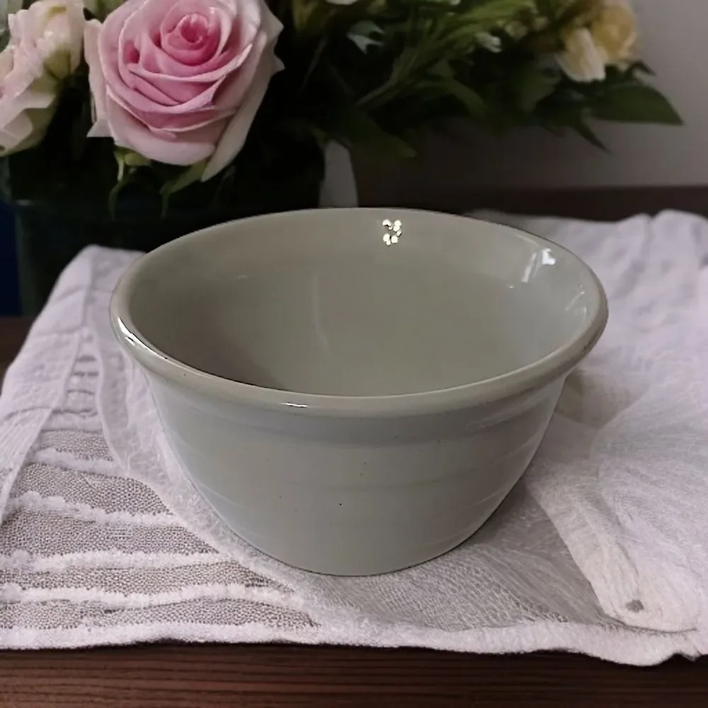 Monmouth Pottery Beehive Bowl 6